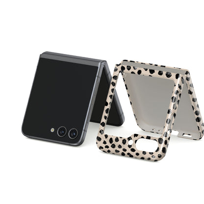 Skorter | Almond Latte - Samsung Galaxy Z Flip 5 Case