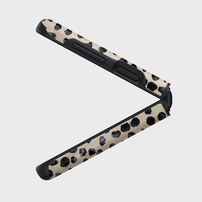 Skorter | Almond Latte - Samsung Galaxy Z Flip 3 Case