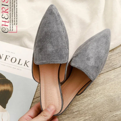 Skorter | Elegant suede mules with pointed toe