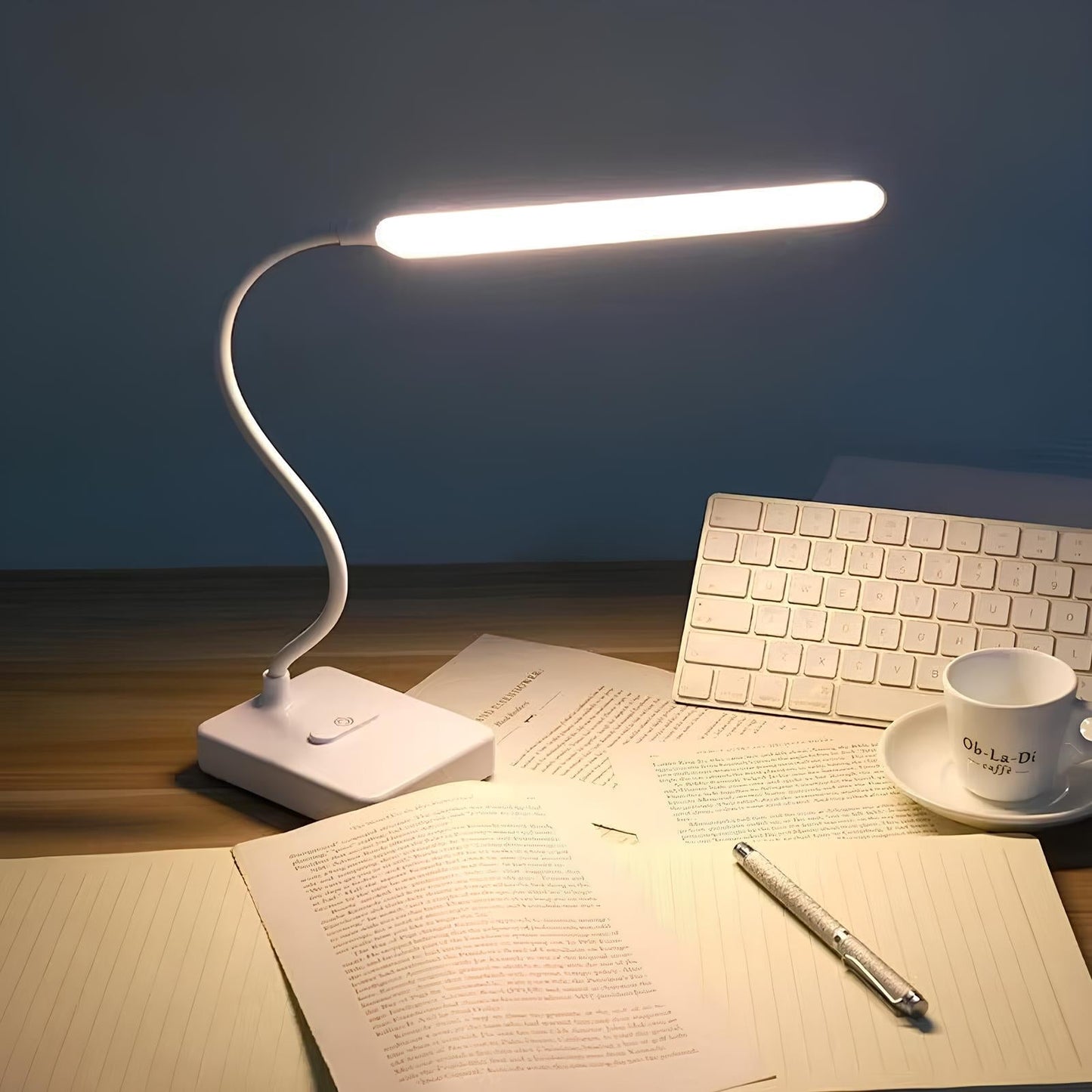 Skorter | LumoFlex Adjustable Desk Lamp – Rechargeable or Plug-In with Flexible Neck & Dimmable Light