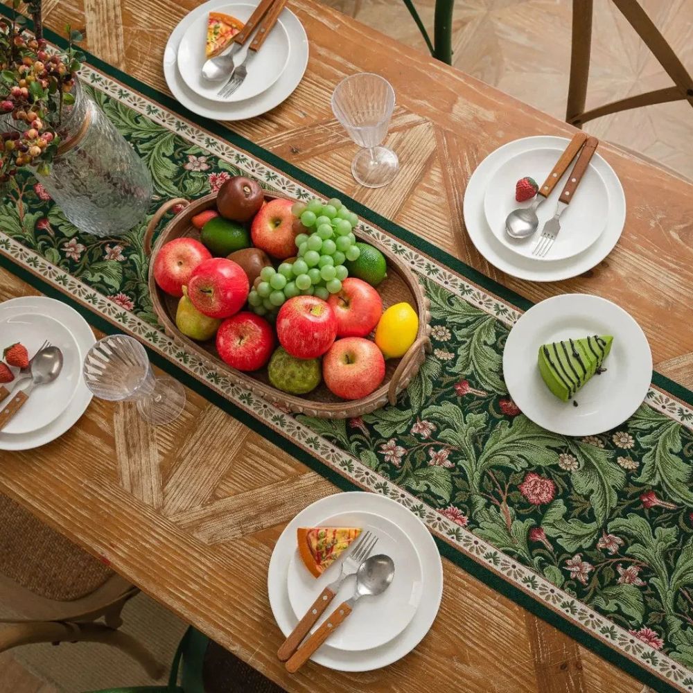 Skorter | Flora Vine Embroidered Table Runner
