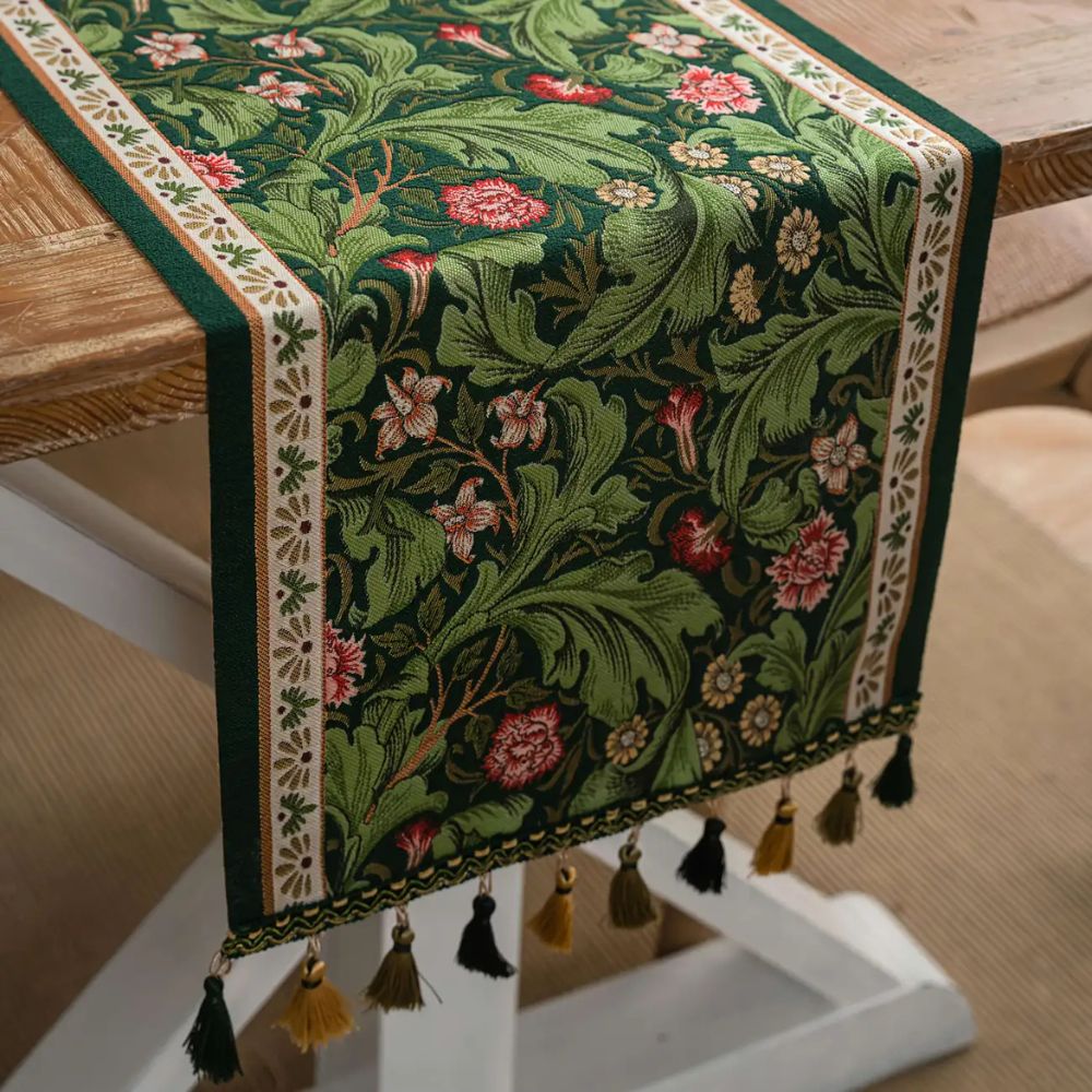 Skorter | Flora Vine Embroidered Table Runner