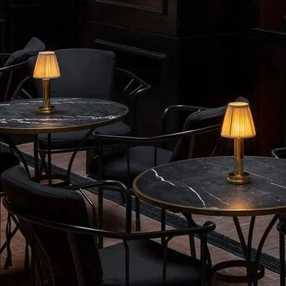 Skorter | ShineBeam - Chic Wireless Table Lamp Design