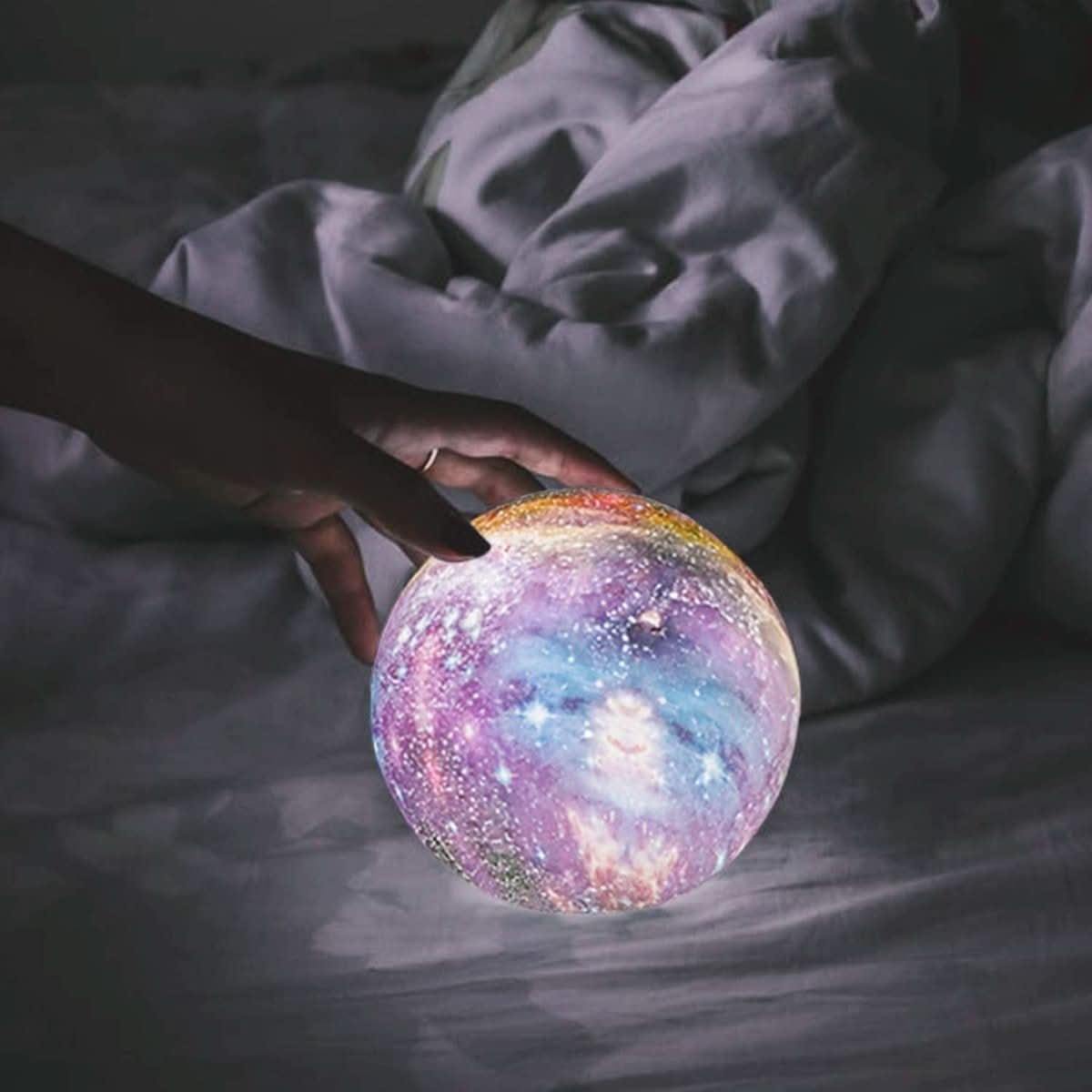 Skorter | Galaxy Moonlamp – 3D Moon Lamp with 16 Colors & Wooden Stand for Ambient Lighting