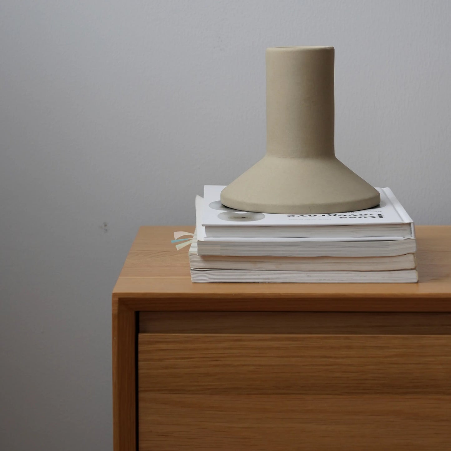 Skorter | Beaker Vase - 1