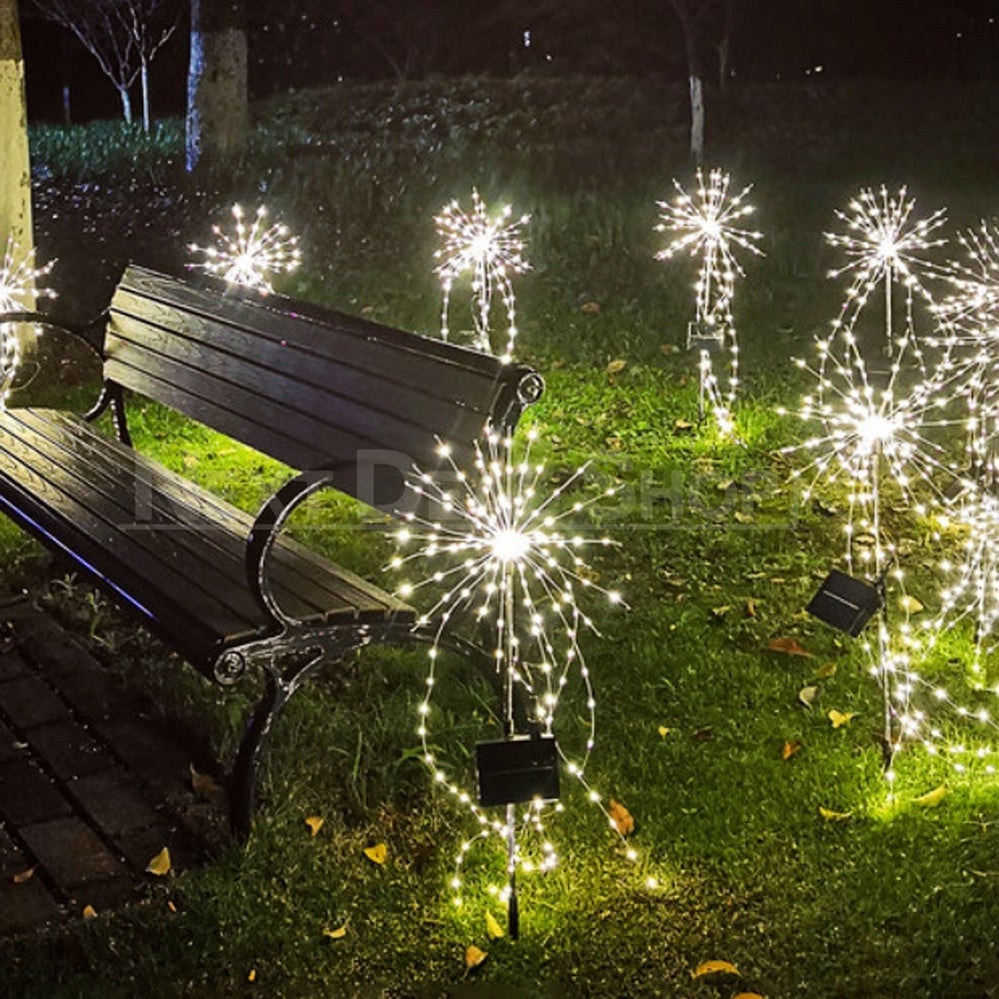 Skorter | Gigantic Solar-Powered Garden Star Stake Light