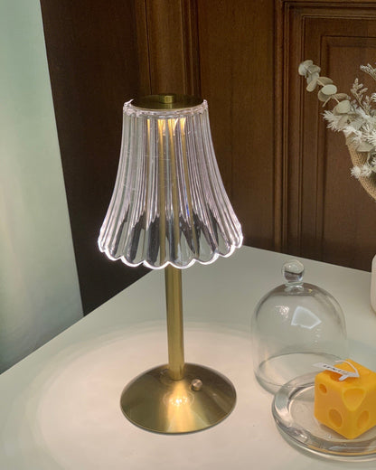 Skorter | RadiantGold – Elegant Portable Table Lamp