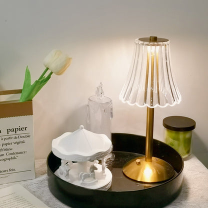 Skorter | RadiantGold – Elegant Portable Table Lamp