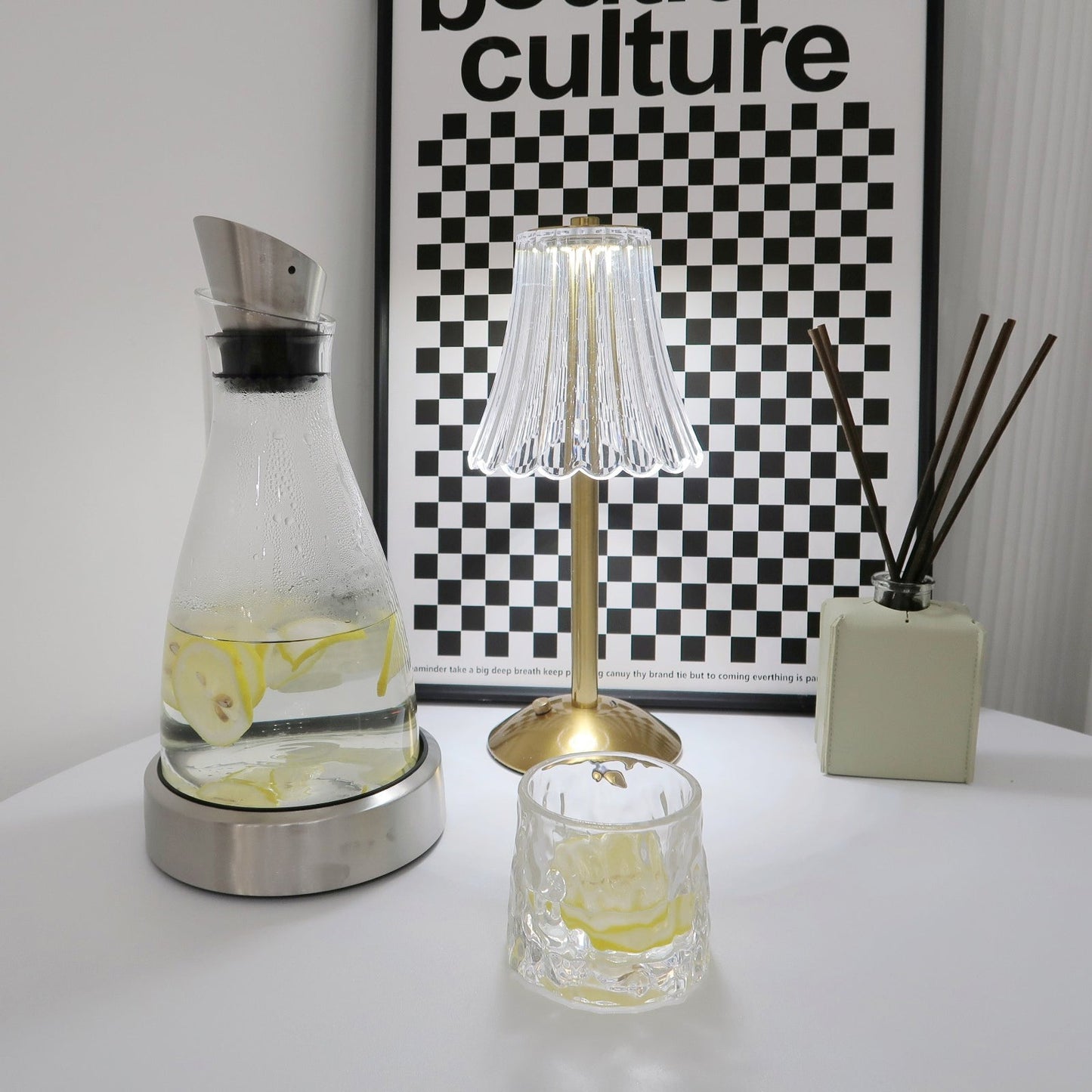 Skorter | RadiantGold – Elegant Portable Table Lamp