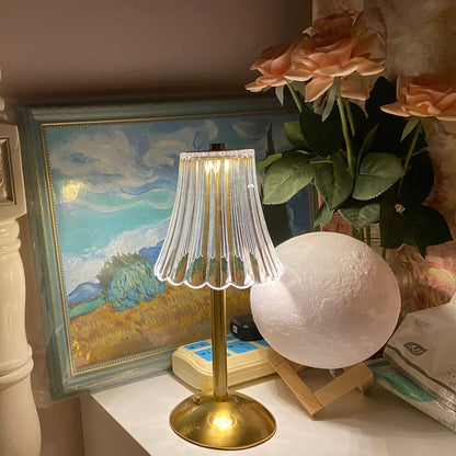 Skorter | RadiantGold – Elegant Portable Table Lamp