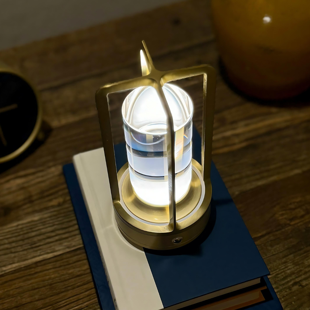 Skorter | Crystal Lantern Light