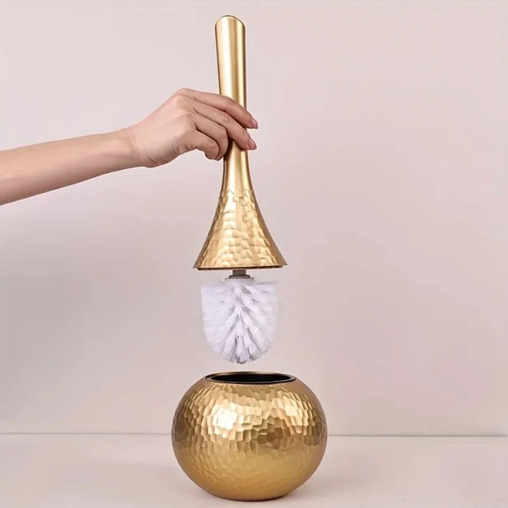 Skorter | Elegant toilet brush in gold look for style, hygiene & luxury in the bathroom