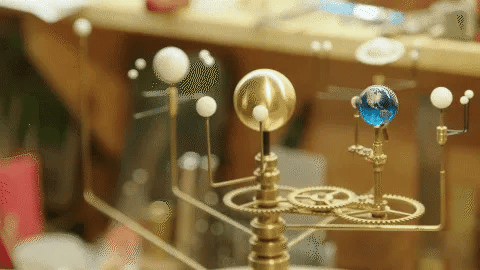 Skorter | KosmosMaster Grand Orrery – Handmade Solar System Model with 28 Moons and 9 Planets