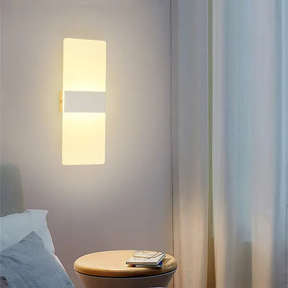 Skorter | SoftBeam – Streamlined Wall Lamp Perfect for Bedrooms