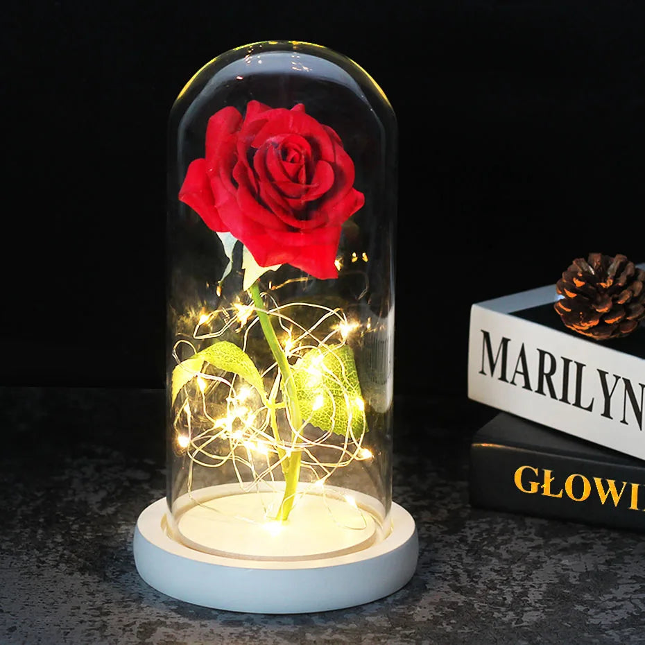 Skorter | Eternal Rose in Glass Dome | Handpicked, LED Lit & Ideal for Romantic Gifts and Home Decor