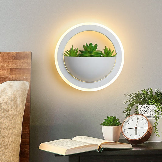 Skorter | Circle Wall Lamp with Artificial Plant