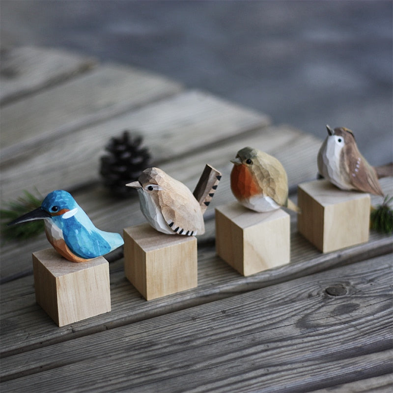 Skorter | GloRadiance Wooden Bird Figurines – Handmade Interior Decoration