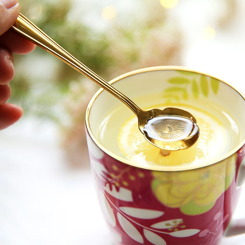 Skorter | 8-piece stainless steel teaspoon set with flower design