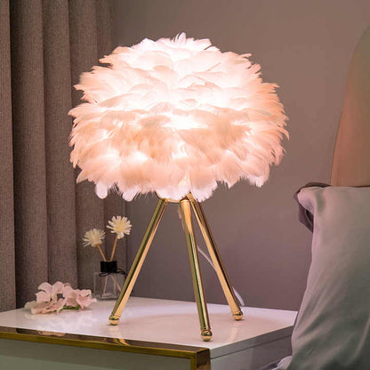 Skorter | Table Lamp - FeatherLux - Dimmable Light - Elegant Feather Design