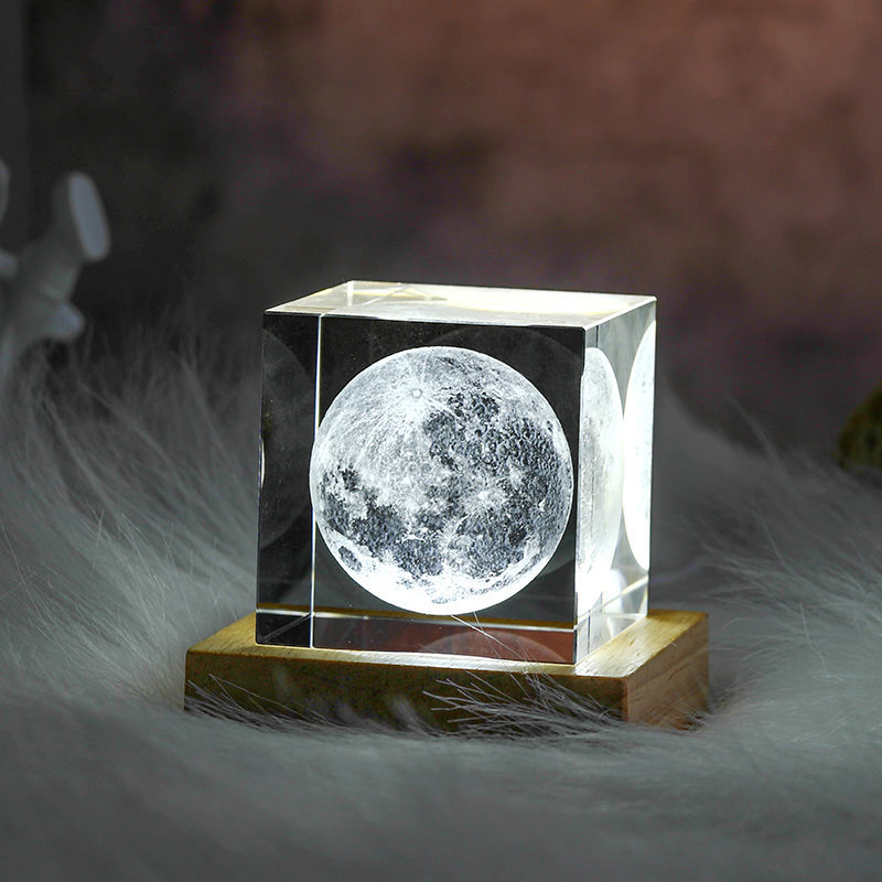 Skorter | 3D Crystal Cube Moon Nightlight