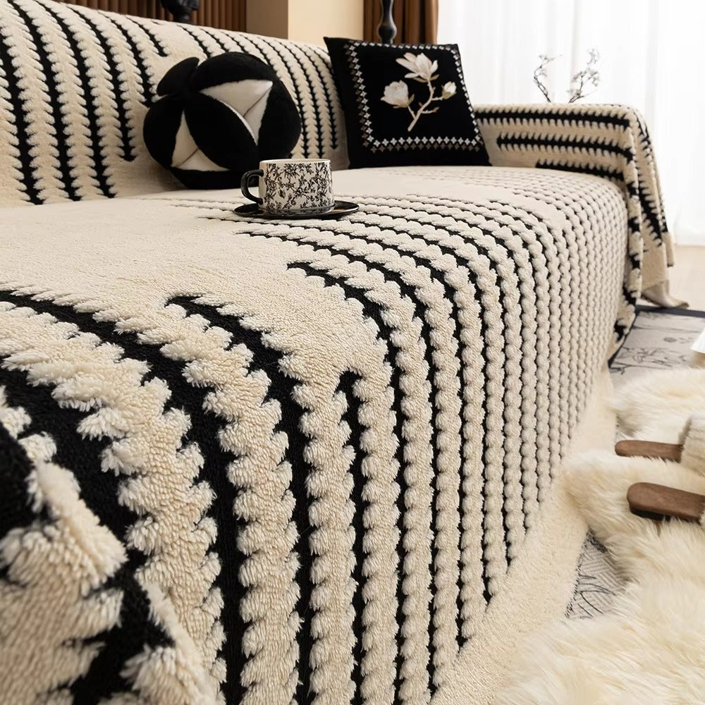 Skorter | Elegant Plush Sofa Cover with Tufted Details