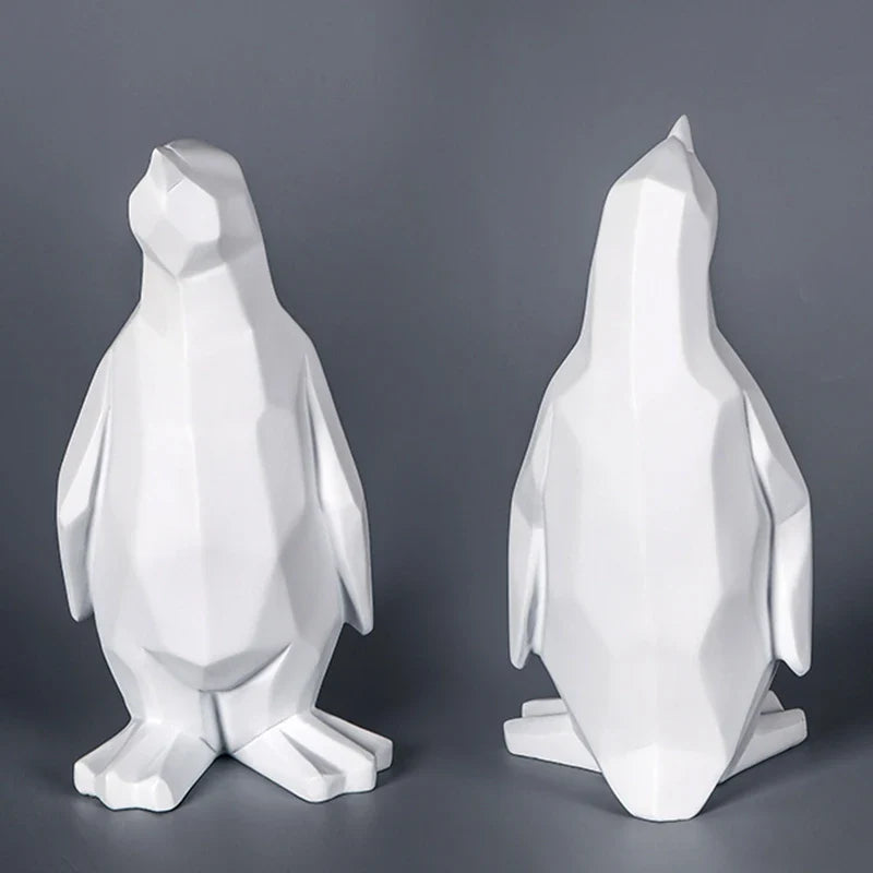 Skorter | Penguin statue