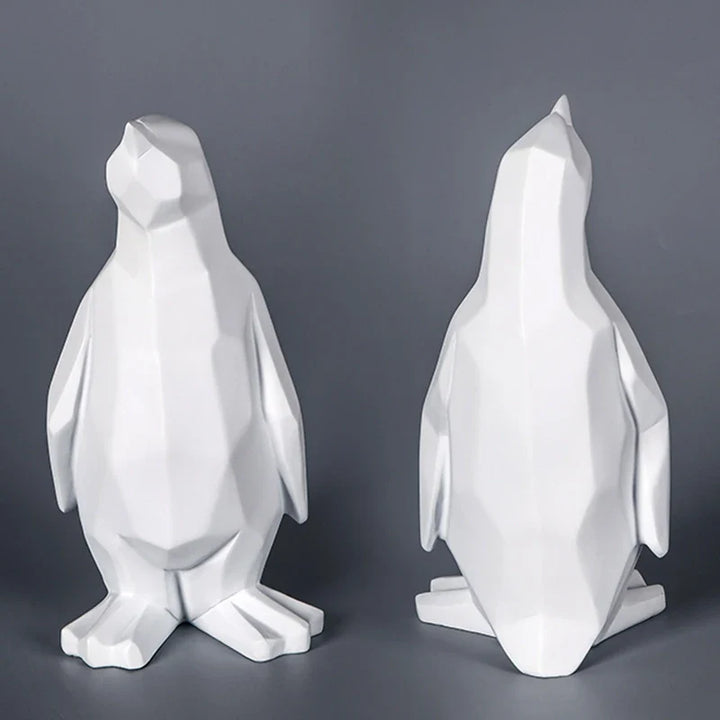 Skorter | Penguin statue