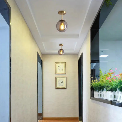 Skorter | Elegant ball ceiling lamp with LED bulb for your chic space