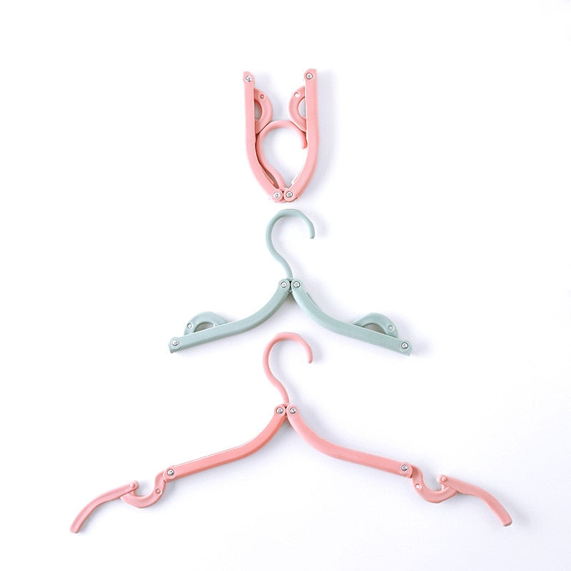 Skorter | Folding Clothes Hanger