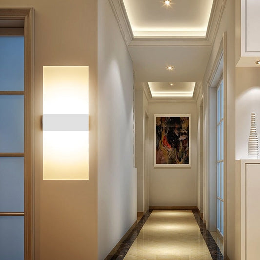 Skorter | Modern Acrylic Wall Lamp