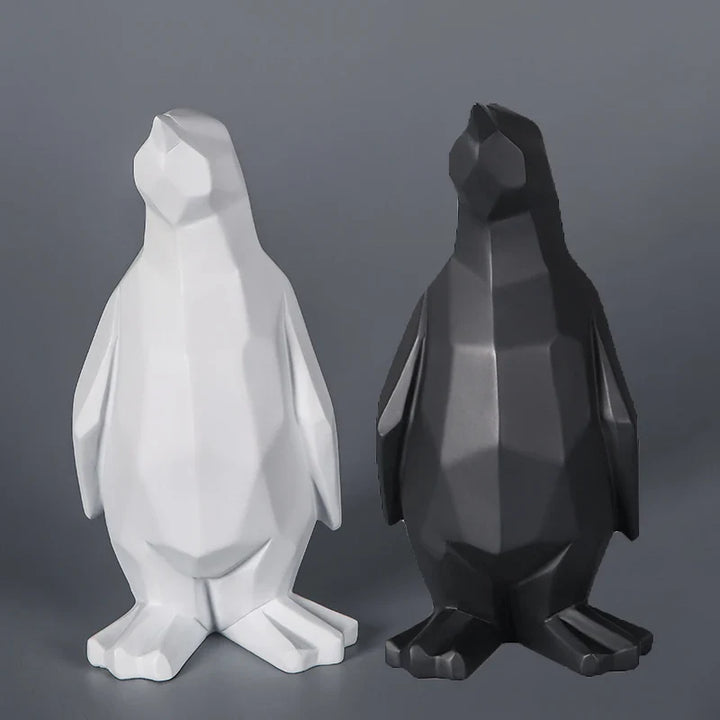 Skorter | Penguin statue
