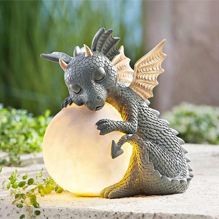 Skorter | Garden Statue - Draconis - Solar Lighting - Resin Dragon Statue Lamp