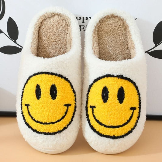 Skorter | COZYTOES SLIPPERS – Fluffy slippers with smiley & silicone cushioning for warm feet