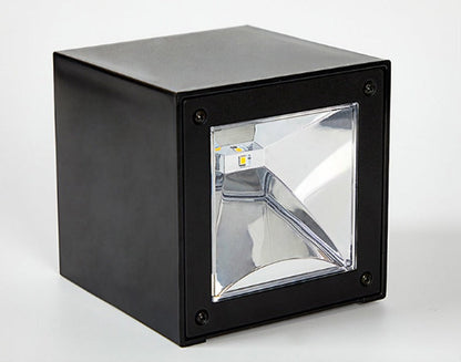 Skorter | GlowBeam – Elegant Outdoor Wall Lamp for Mood Lighting