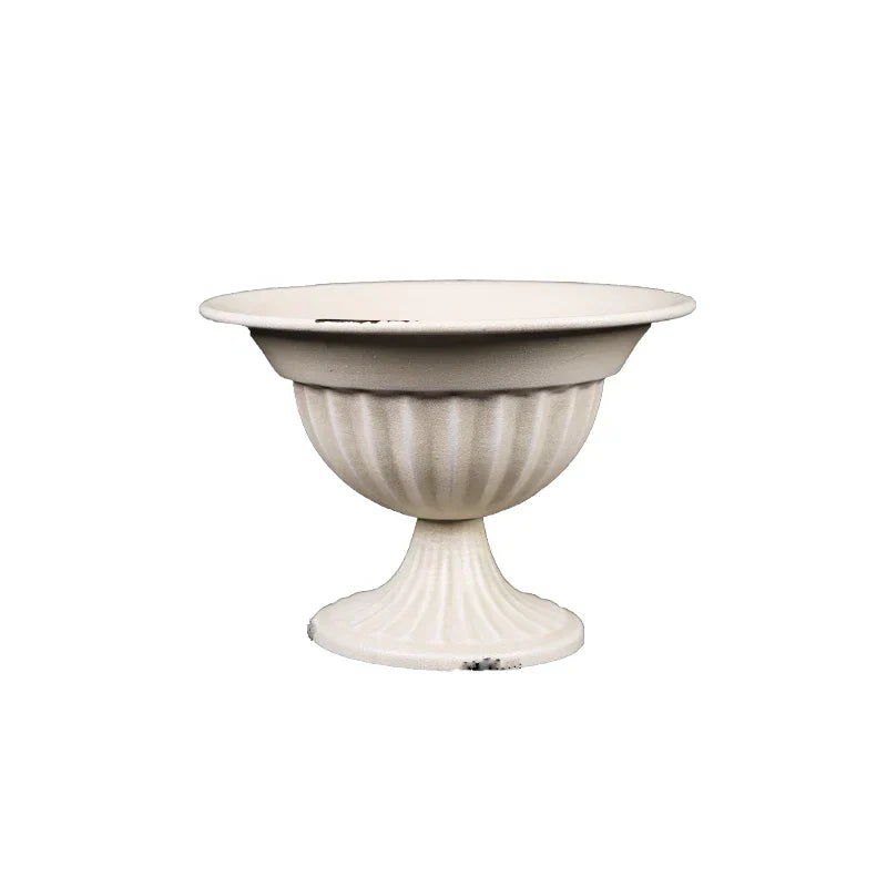 Skorter | European Vintage Chalice Vase Made of Iron