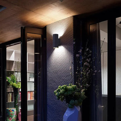 Skorter | Waterproof Outdoor Wall Lamp