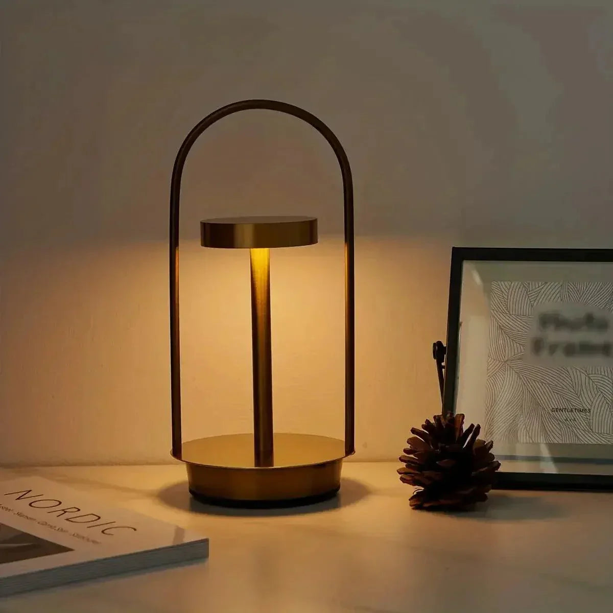 Skorter | GlowEra - Timeless Retro Table Lamp