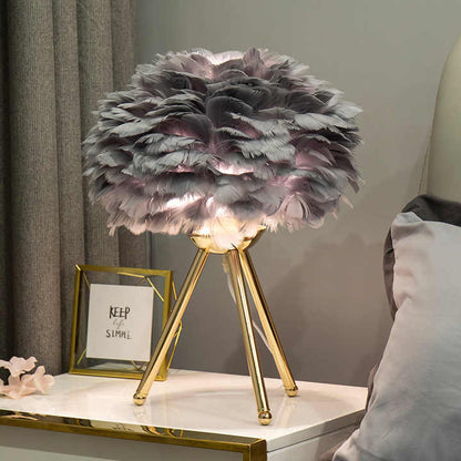 Skorter | Table Lamp - FeatherLux - Dimmable Light - Elegant Feather Design
