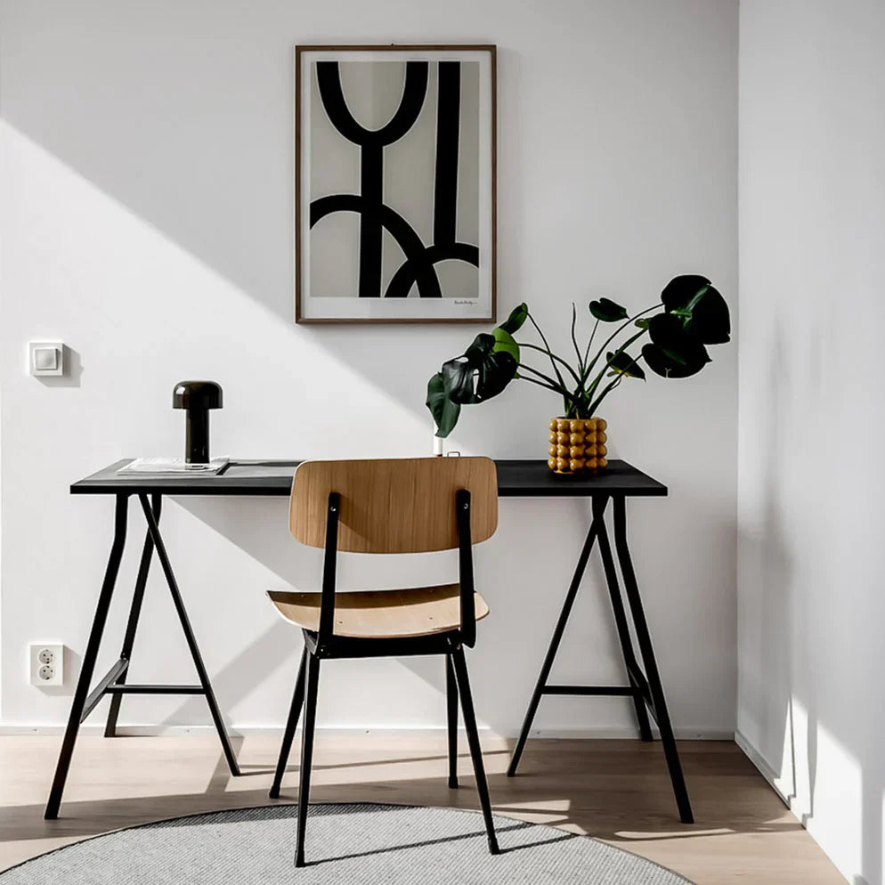 Skorter | Bellhop Table Lamp