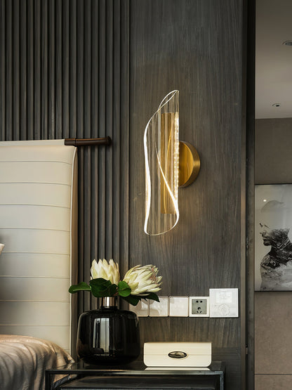 Skorter | CrystalAura – Sparkling Crystal Wall Light for Glamorous Touch