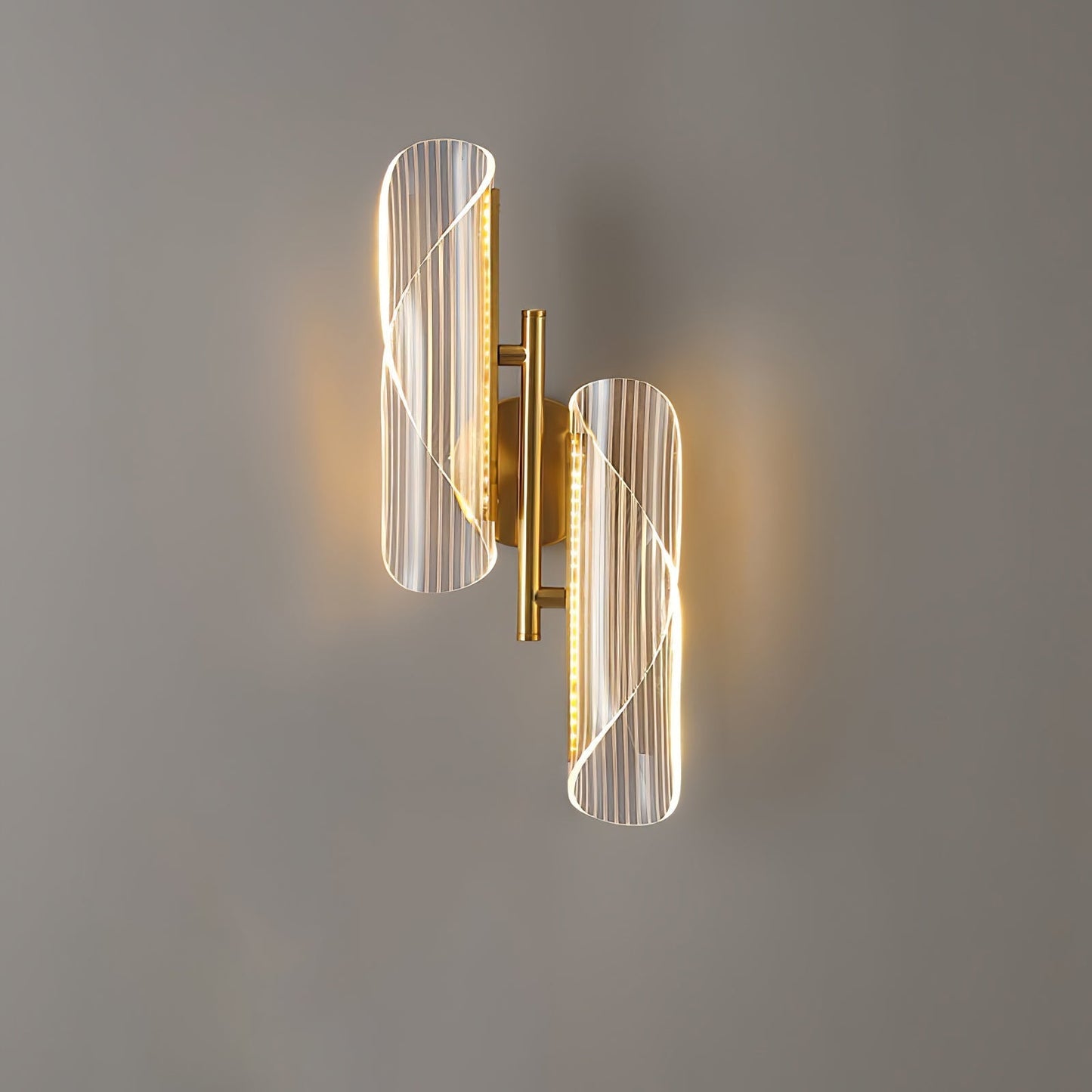 Skorter | CrystalAura – Sparkling Crystal Wall Light for Glamorous Touch