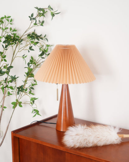 Skorter | AntiqueRadiance – Elegant Wood and Metal Table Lamp