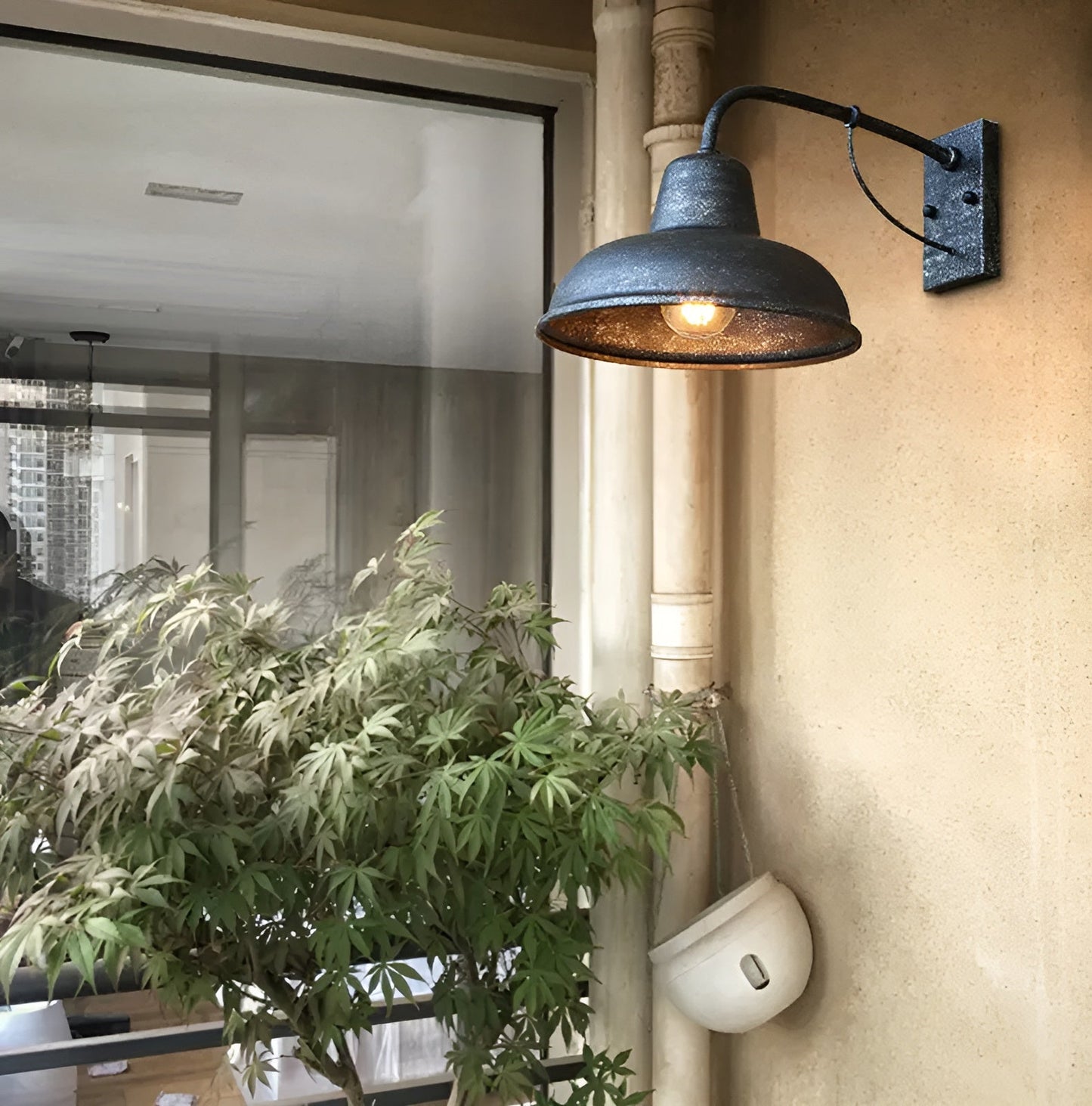 Skorter | Aisle Iron Sconce - Vintage Industrial Wall Lamp