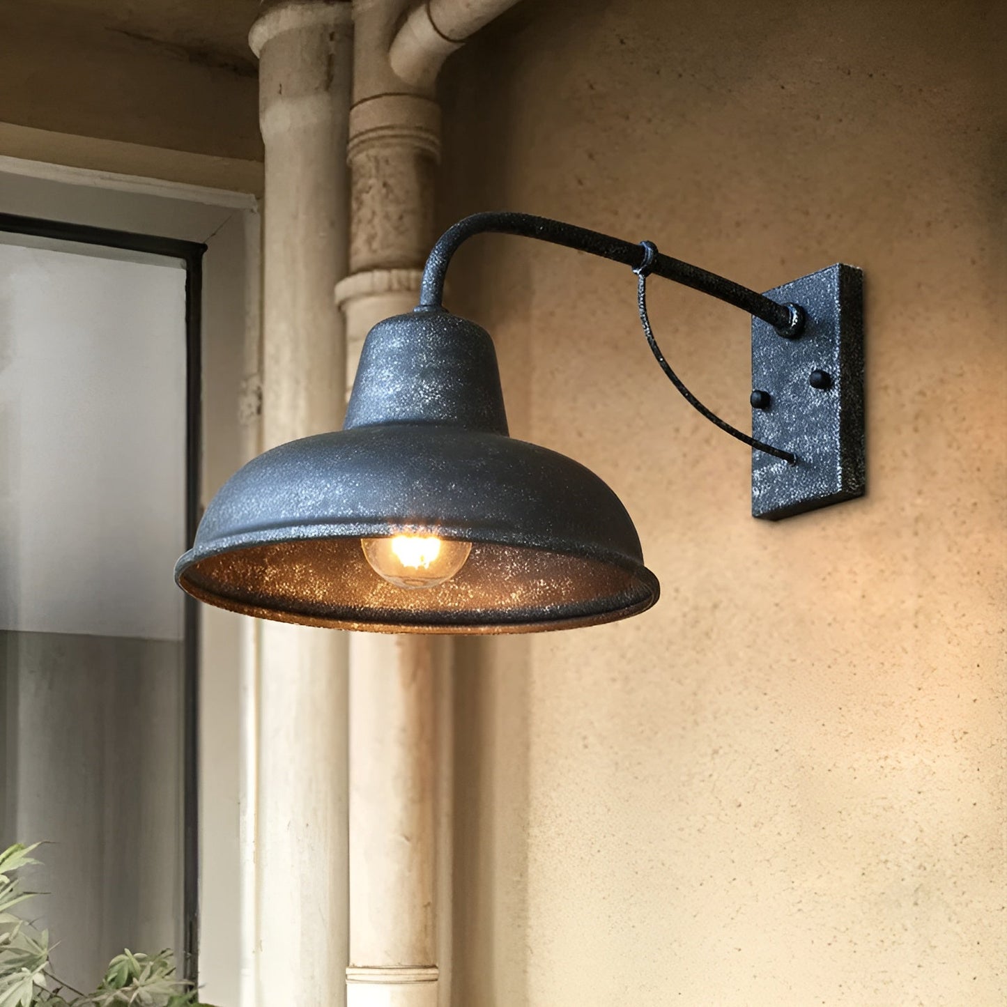 Skorter | Aisle Iron Sconce - Vintage Industrial Wall Lamp