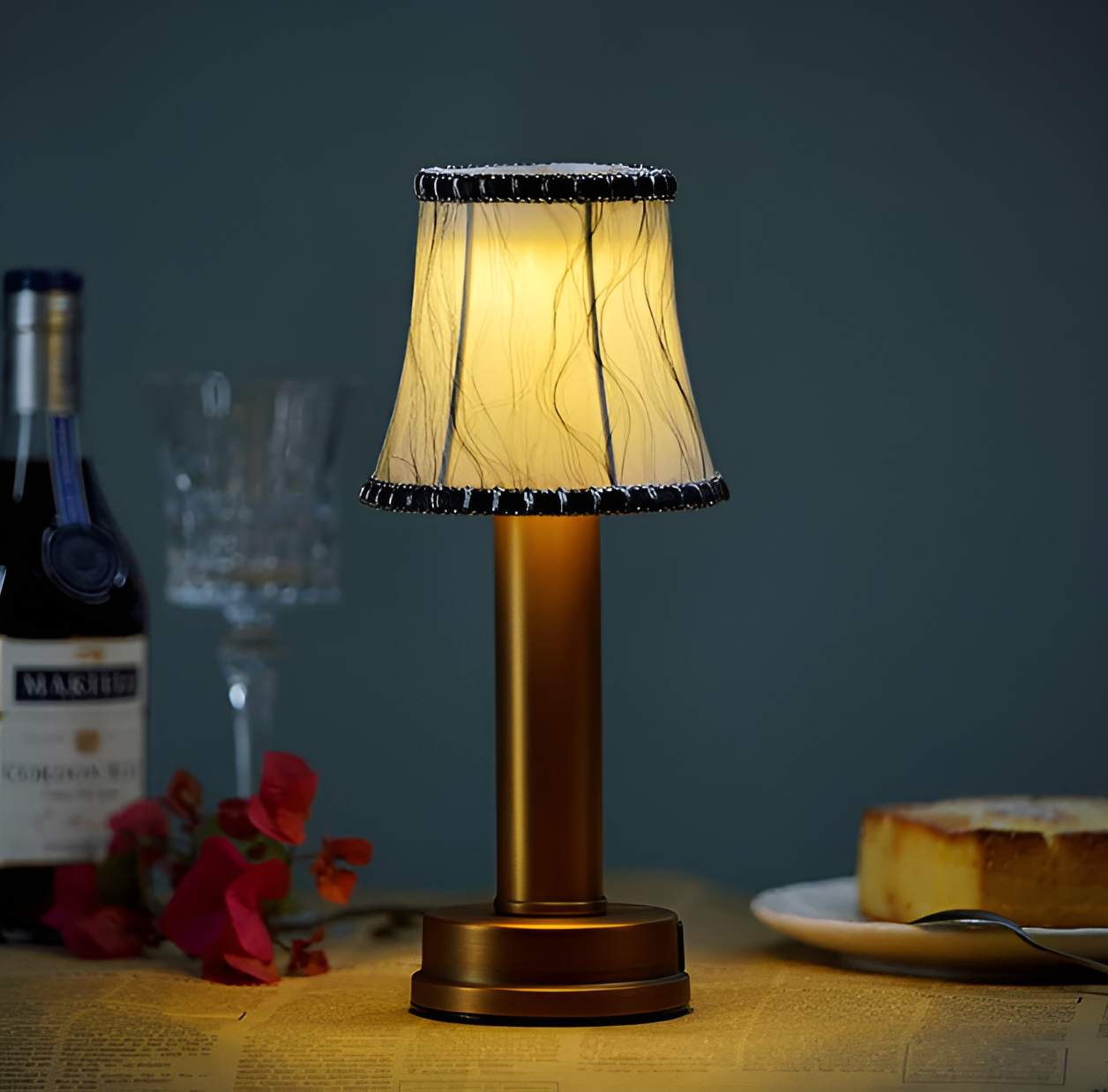 Skorter | Vintage Flare - Aluminium Table Lamp Dimmer Fabric Shade