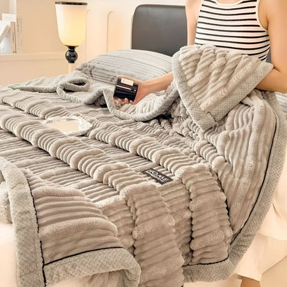 Skorter | FLUFFIQUE - Premium Fluffy Cuddle Blanket