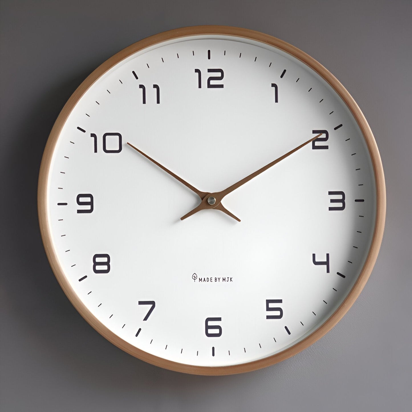 Skorter | EleQuartz-Clock - Round wall clock - Nordic wall clock in wood