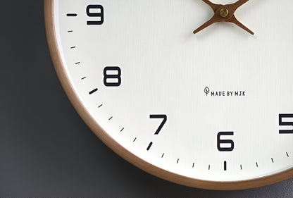 Skorter | EleQuartz-Clock - Round wall clock - Nordic wall clock in wood