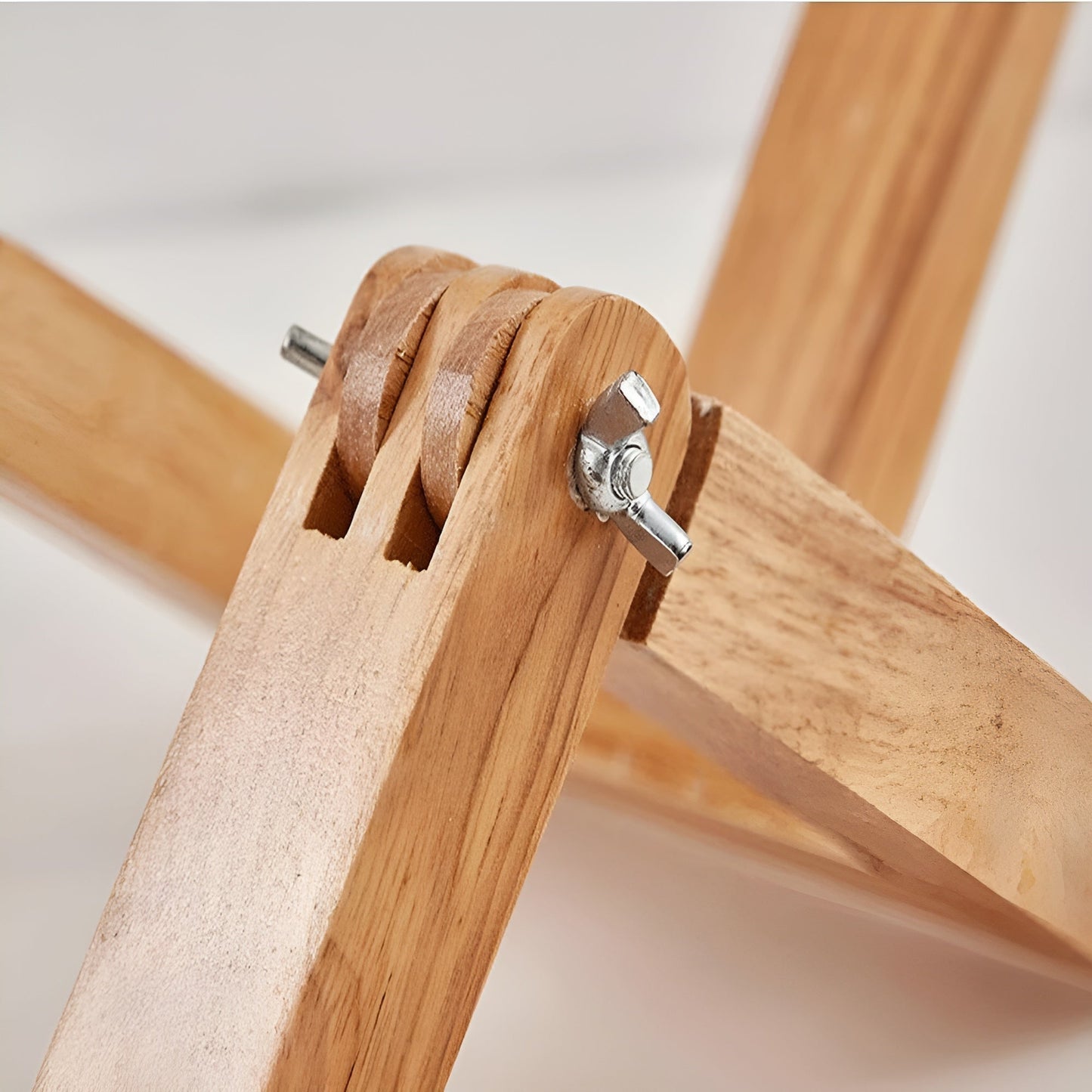 Skorter | WoodMan flexible lamp - Robotizable desk lamp in solid wood