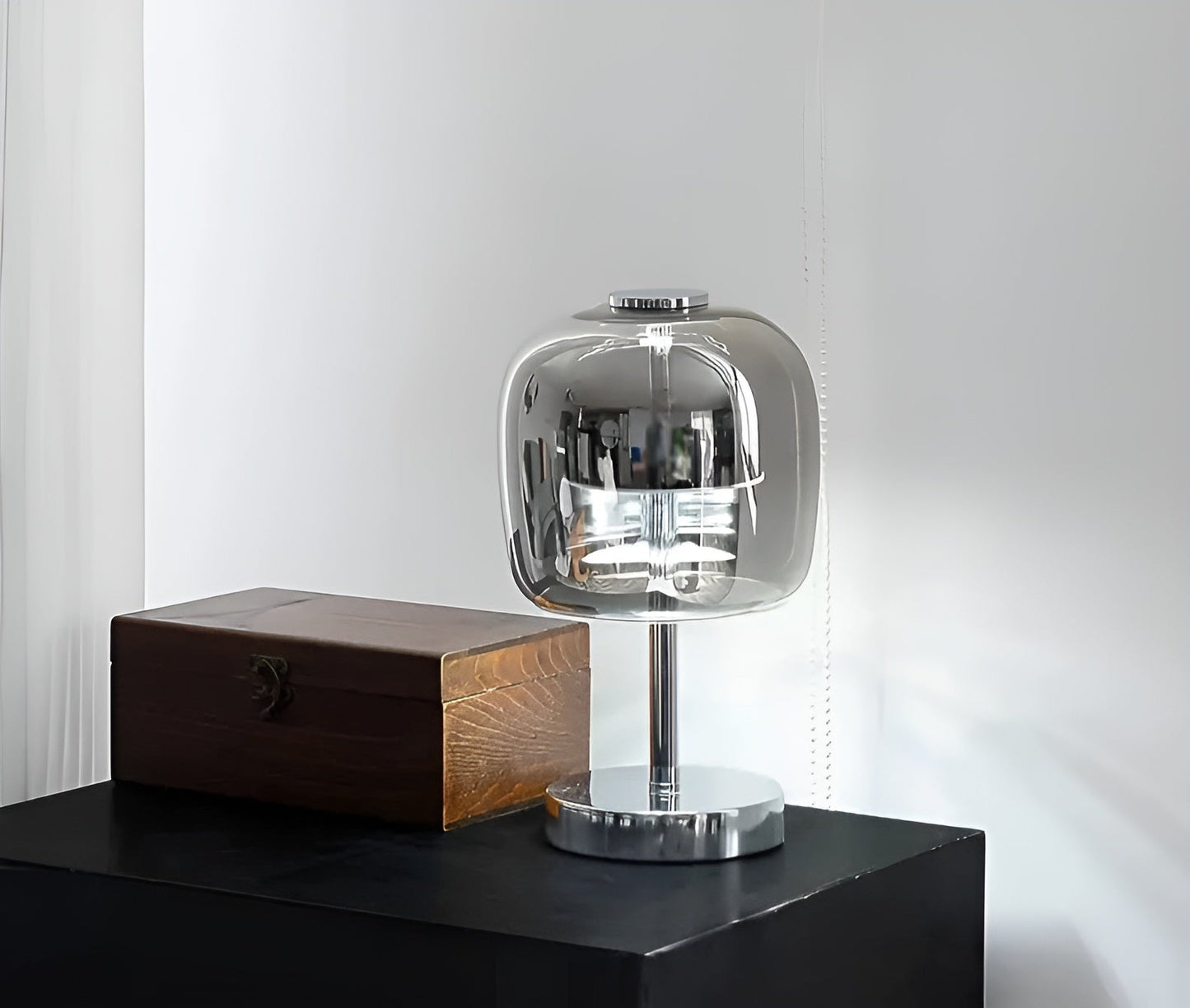 Skorter | Gleam Lamp - Stylish smoke gray glass lamp USB-powered dimmable light